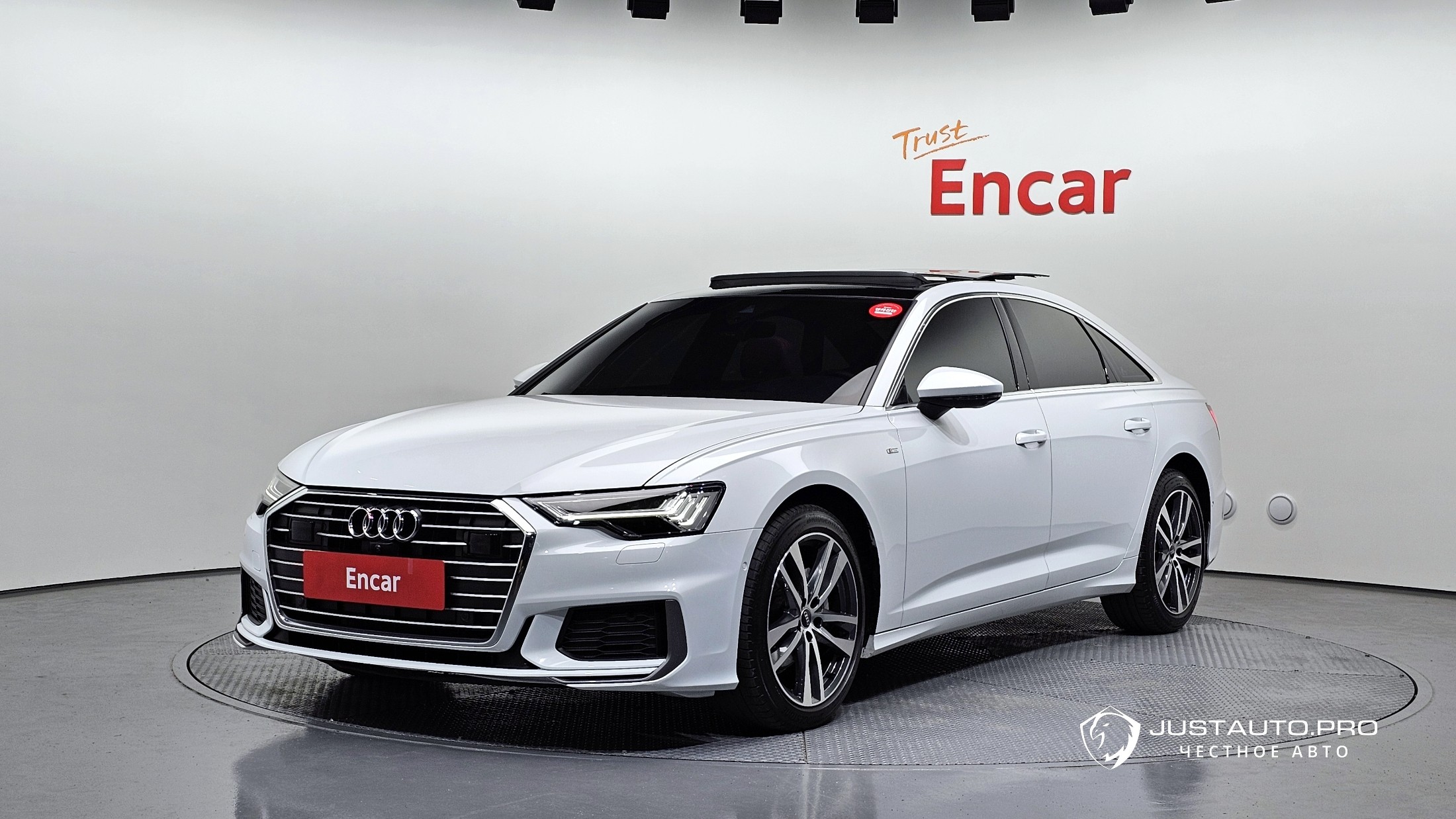 Автомобиль Audi A6