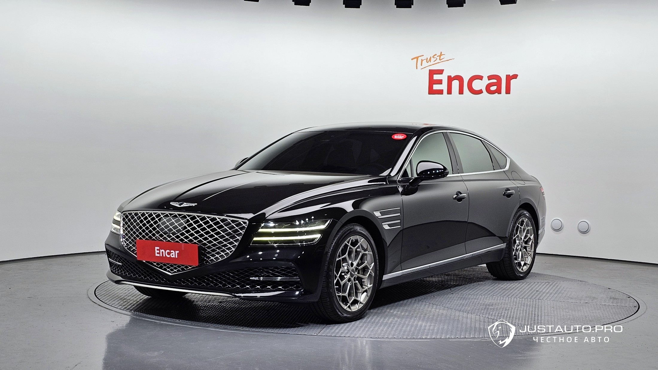 Автомобиль Genesis G80