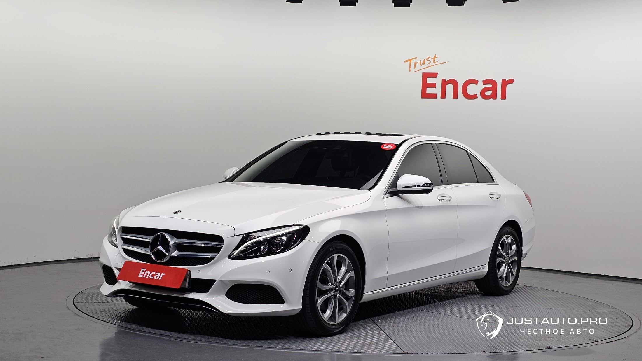 Автомобиль Mercedes-Benz C-Class