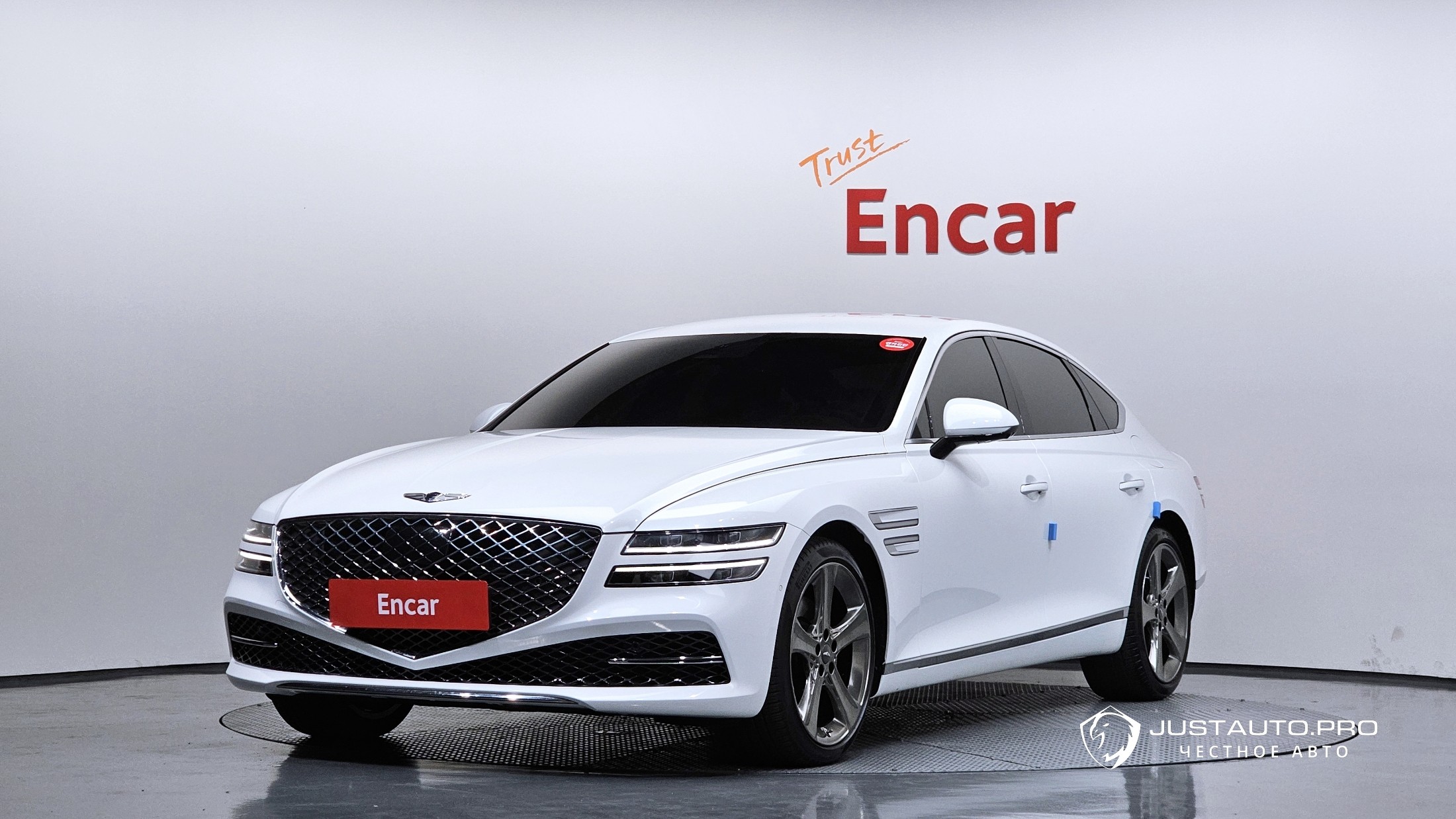 Автомобиль Genesis G80
