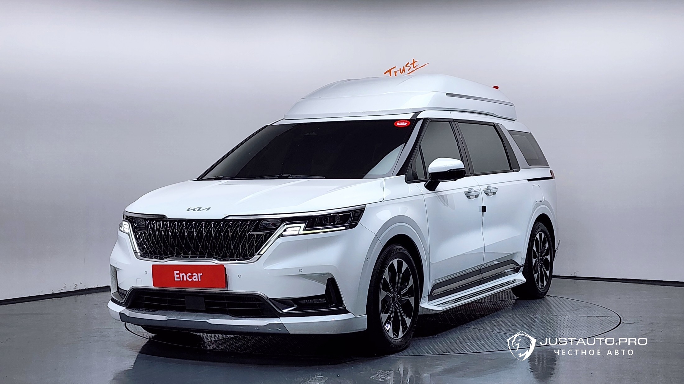 Автомобиль Kia Canival