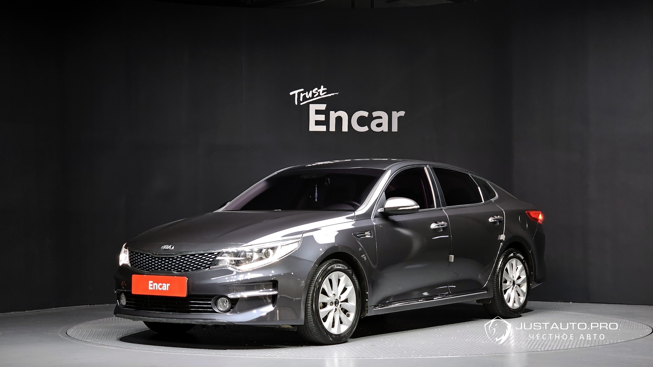 Автомобиль Kia K5
