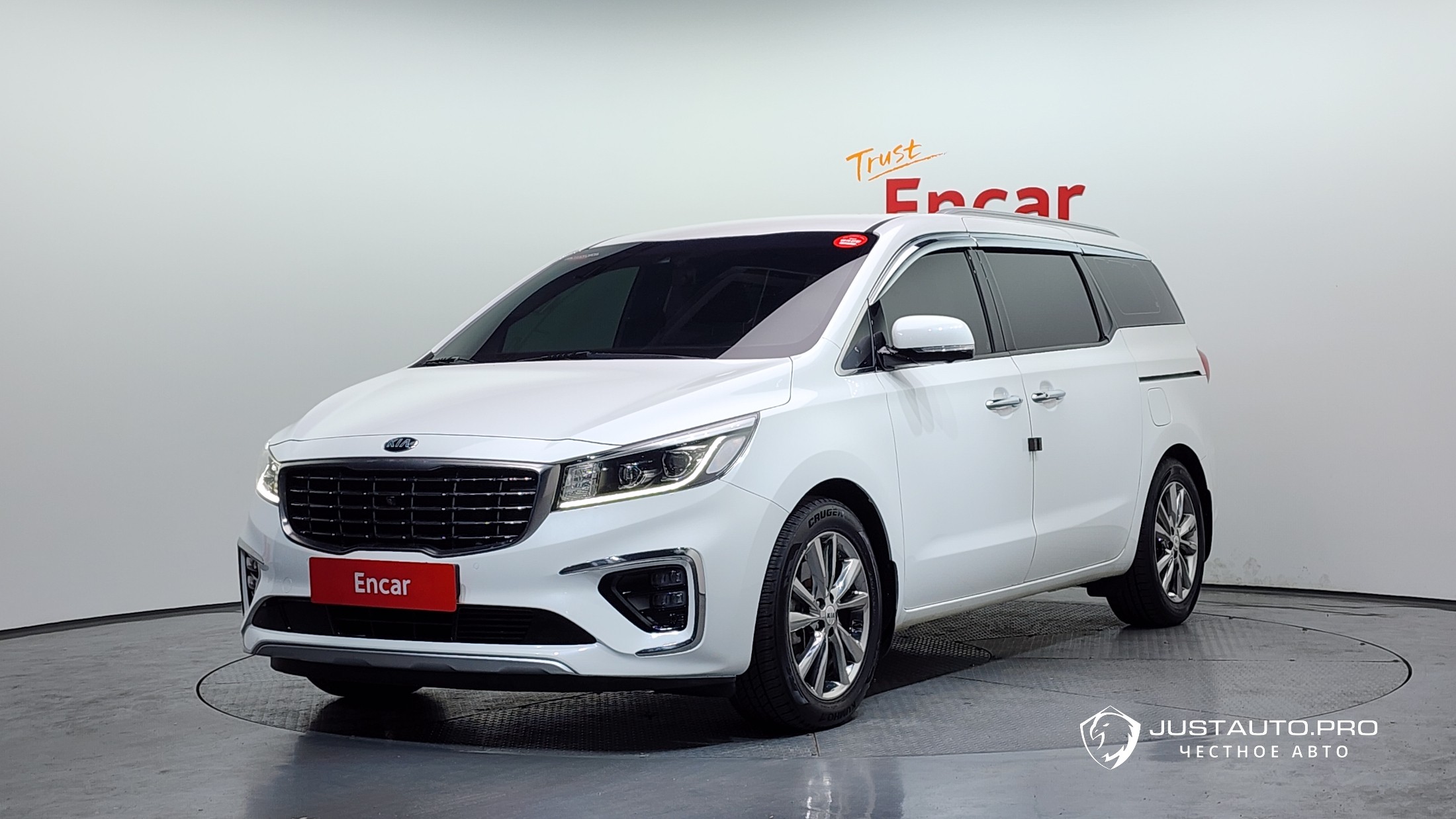 Автомобиль Kia Canival