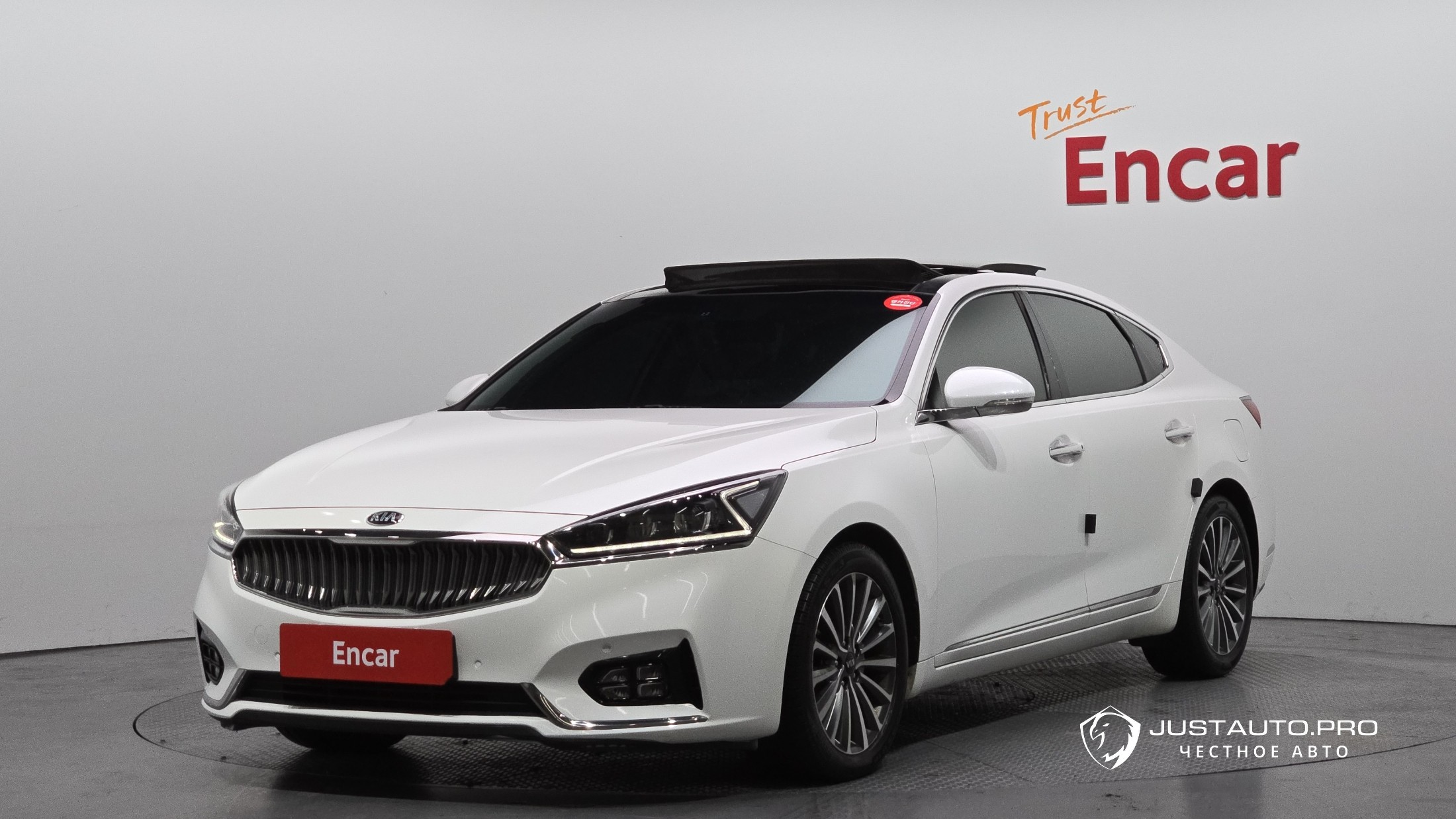 Автомобиль Kia K7