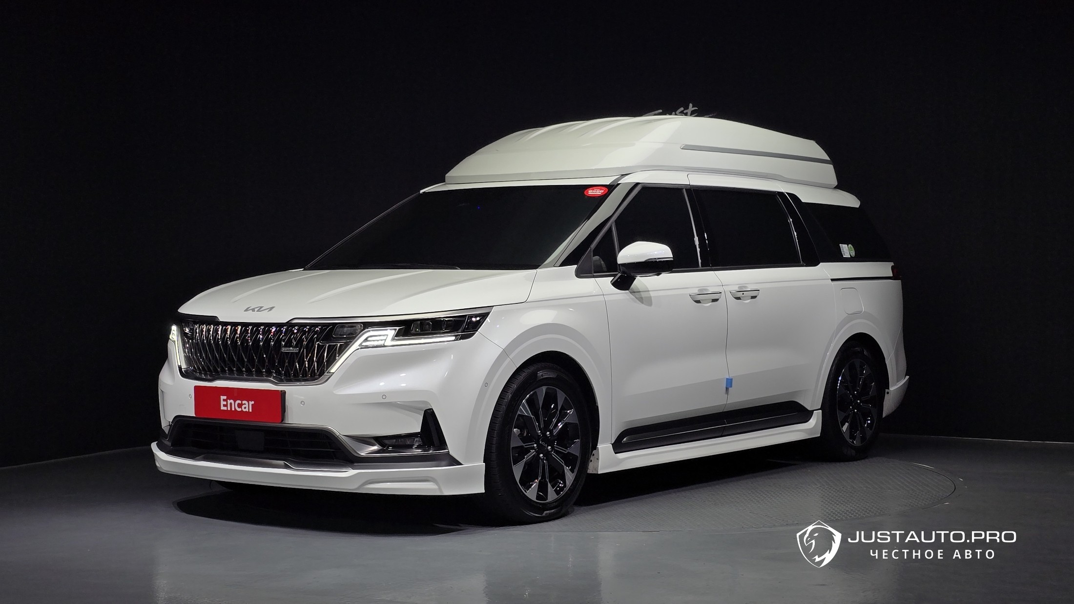 Автомобиль Kia Canival