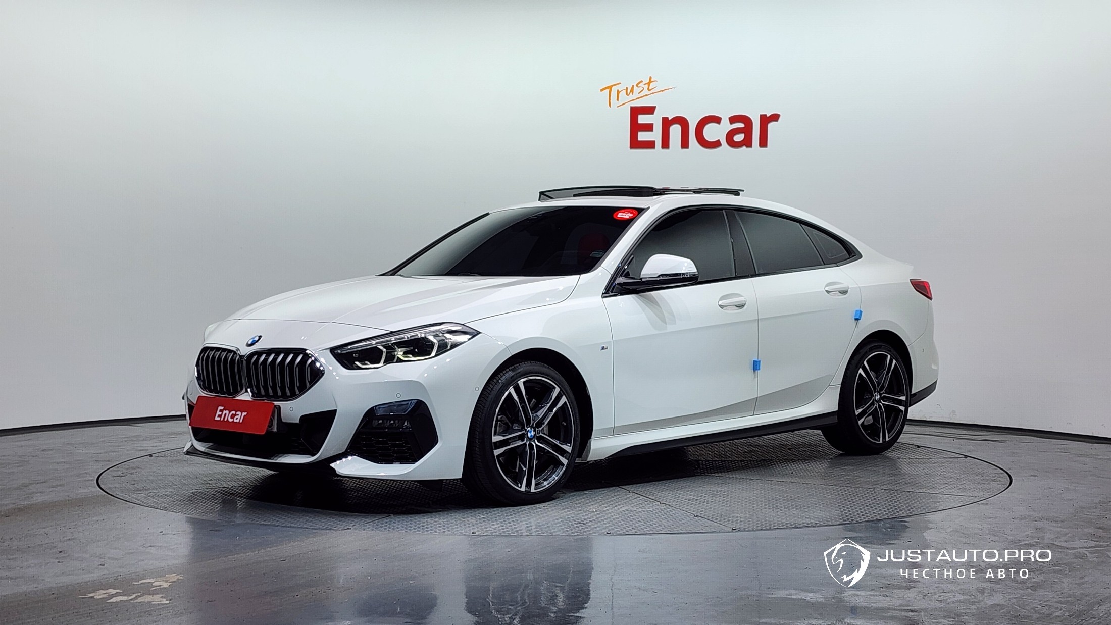 Автомобиль BMW 2-Series