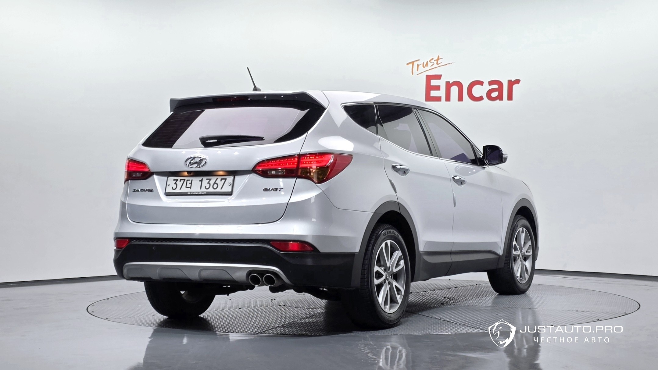 Автомобиль Hyundai Santafe