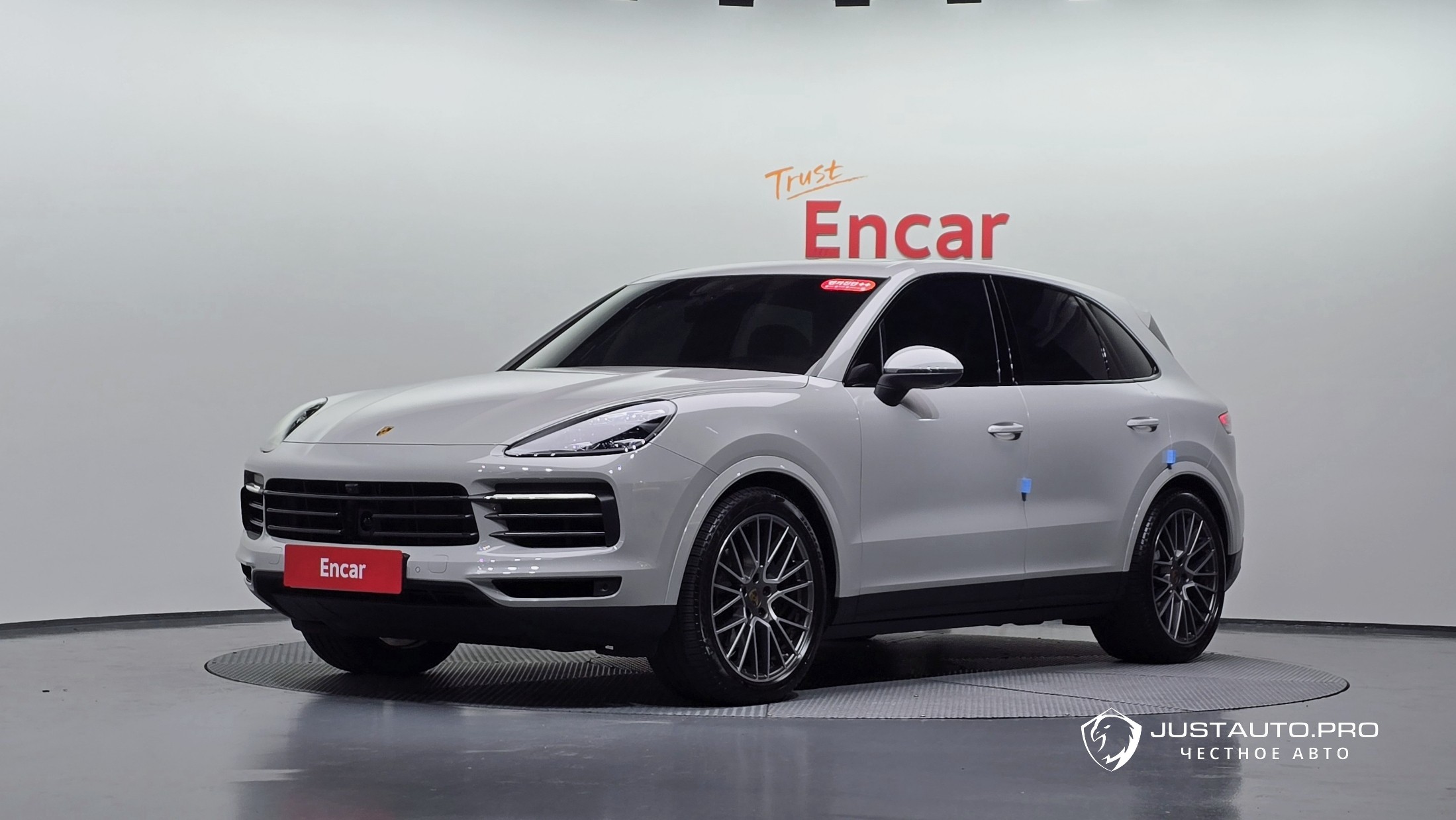 Автомобиль Porsche Cayenne