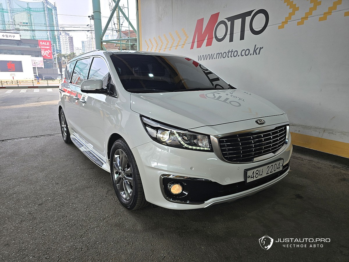 Автомобиль Kia Canival