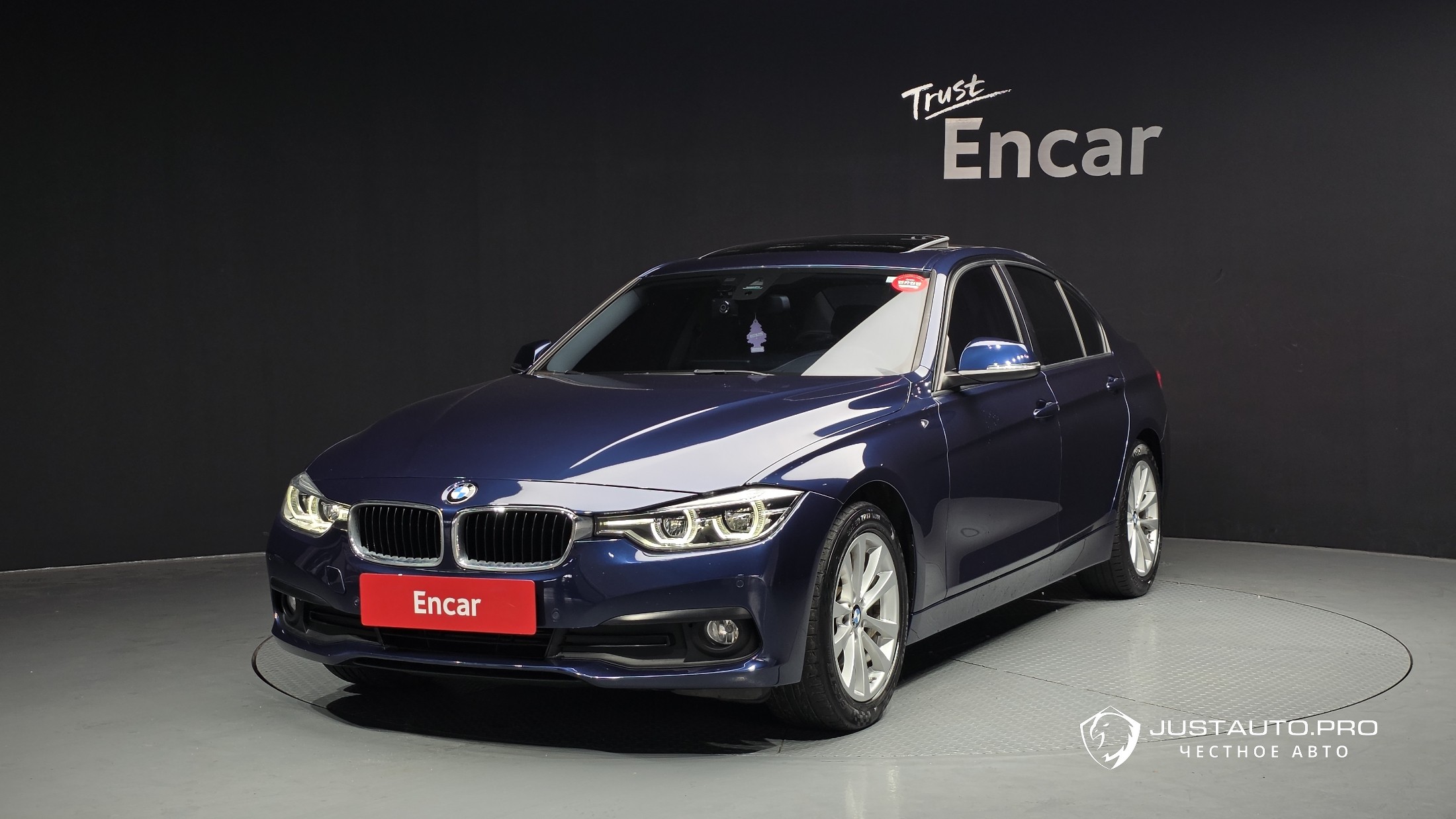 Автомобиль BMW 3-Series