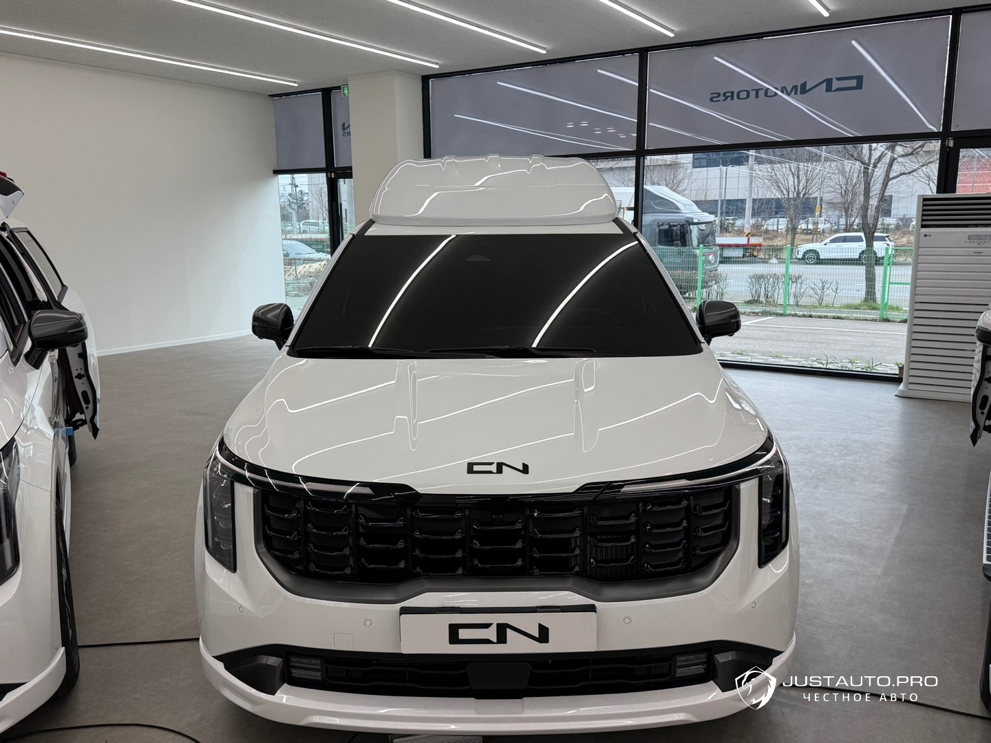 Автомобиль Kia Canival