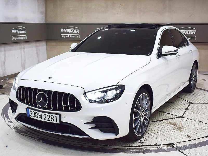 Автомобиль Mercedes-Benz E-Class