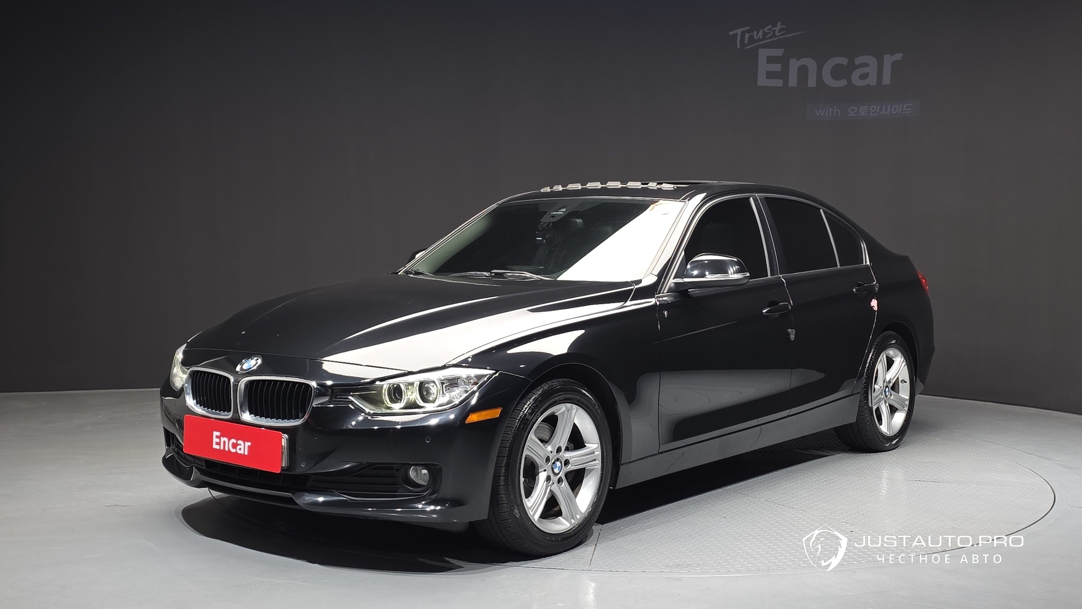 Автомобиль BMW 3-Series