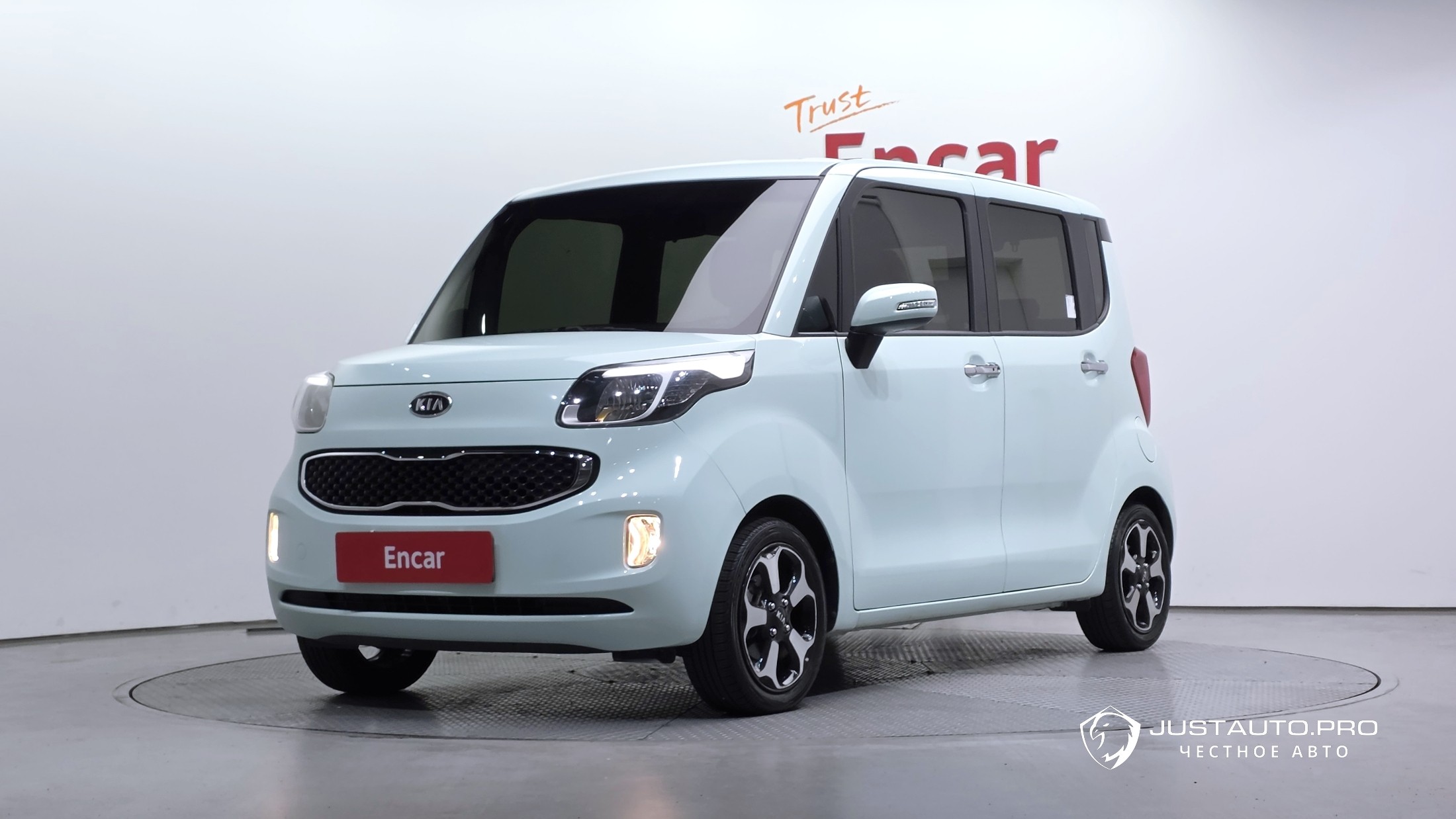 Автомобиль Kia RAY