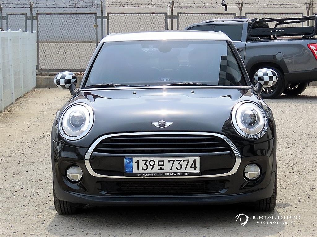Автомобиль Mini Cooper