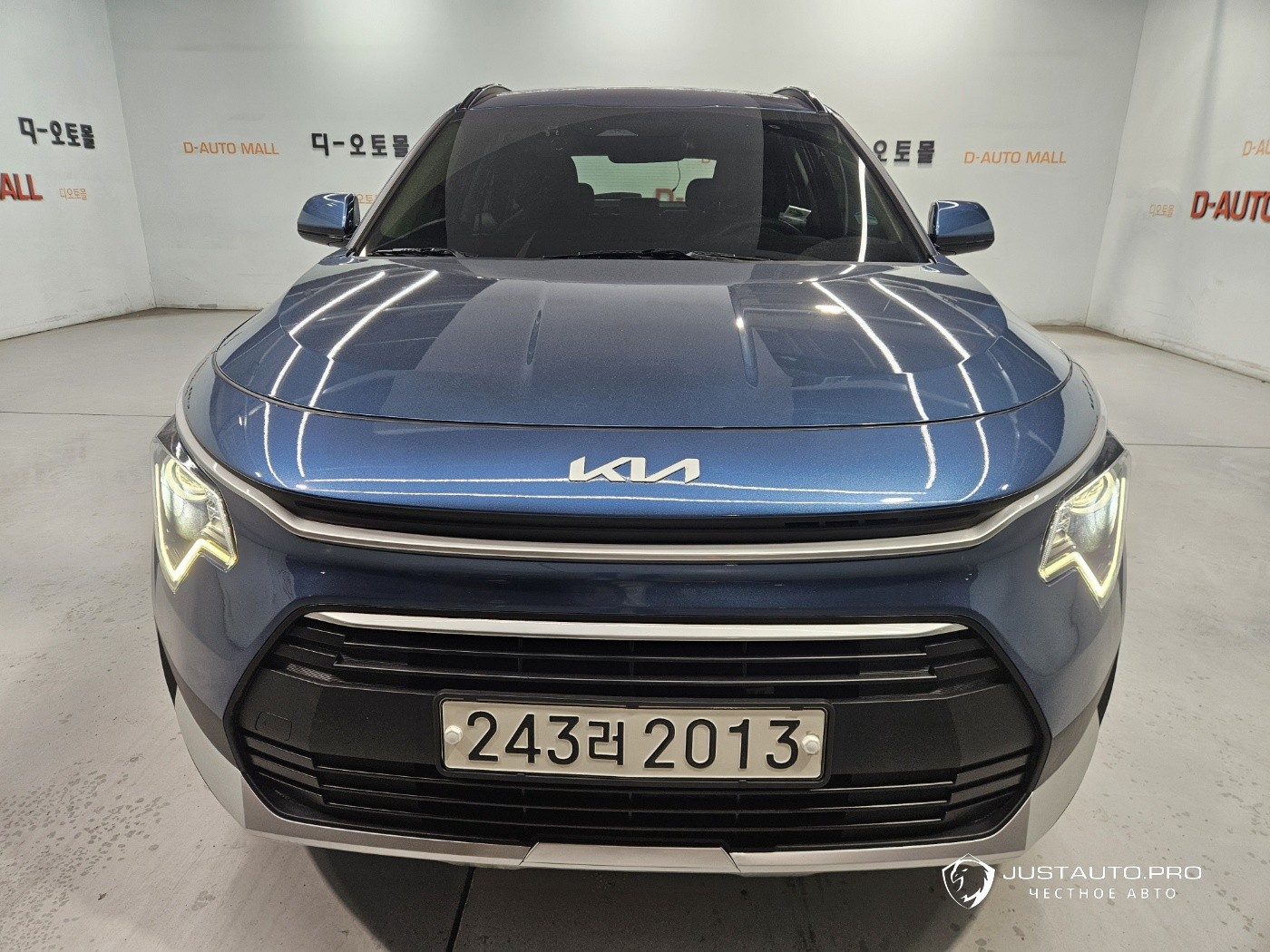 Автомобиль Kia Niro