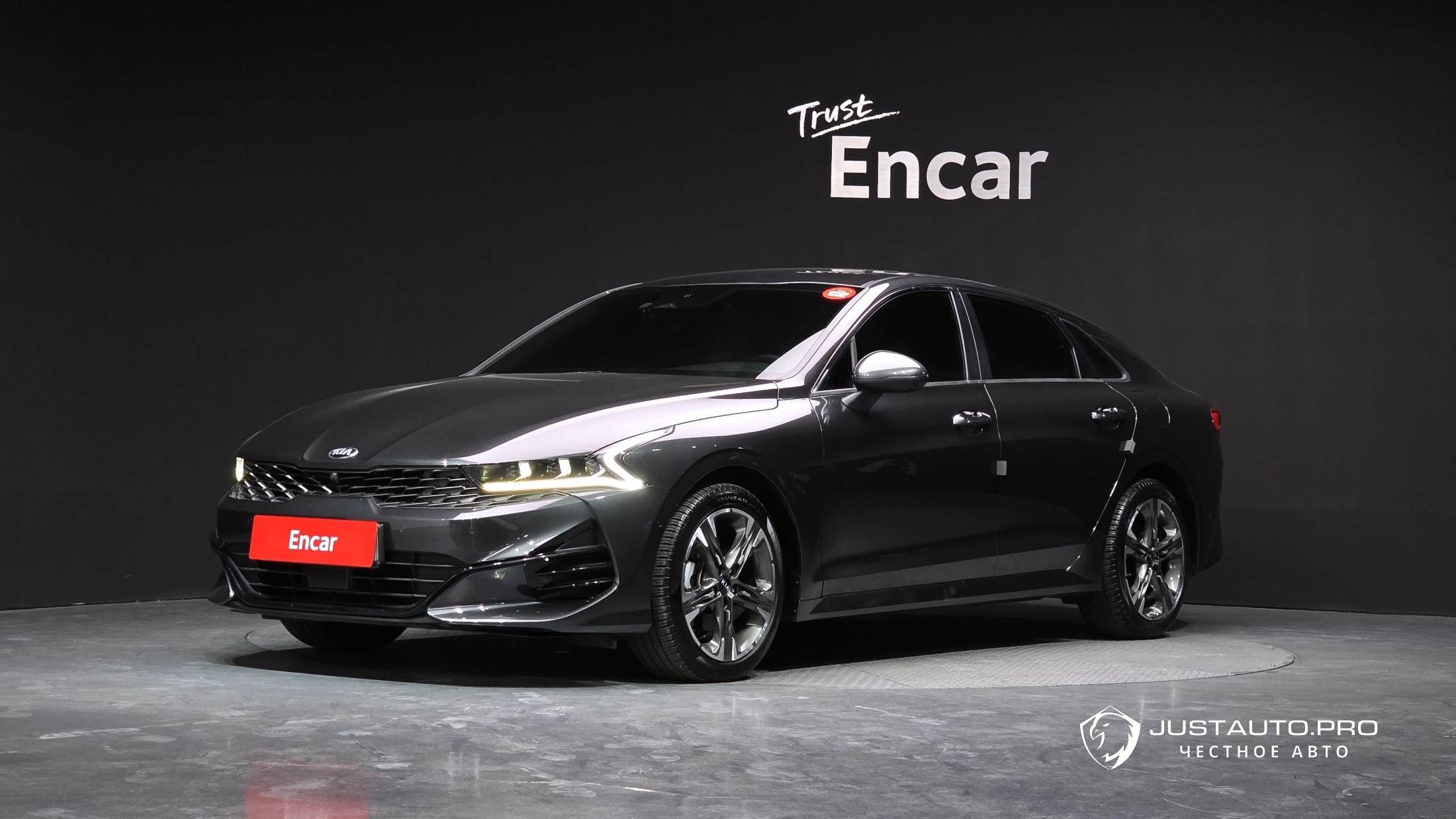 Автомобиль Kia K5