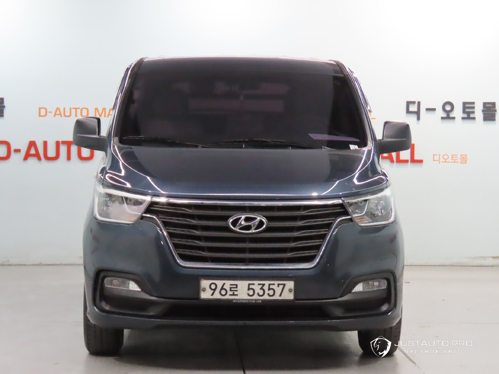 Автомобиль Hyundai Starex