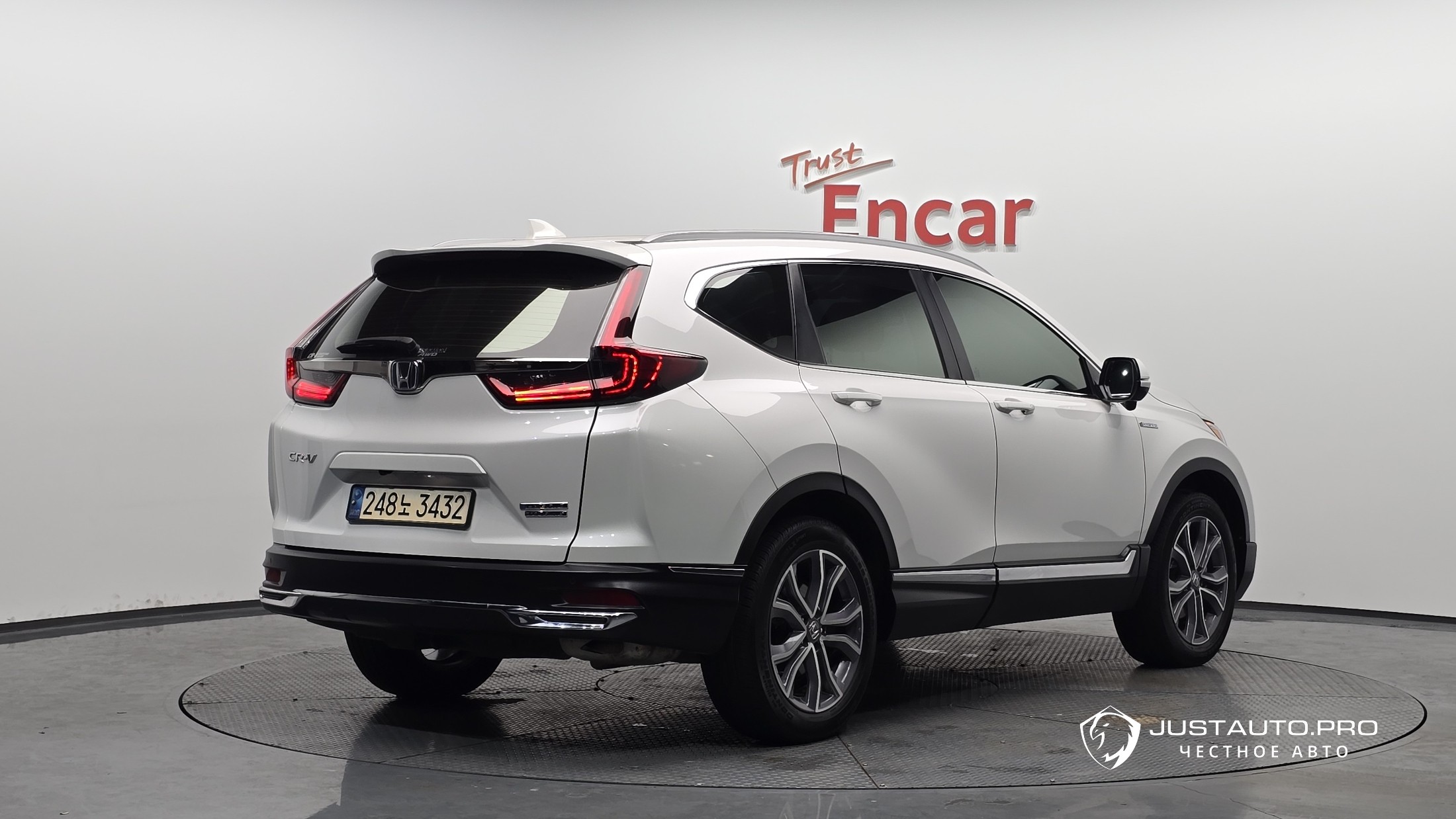 Автомобиль Honda CR-V