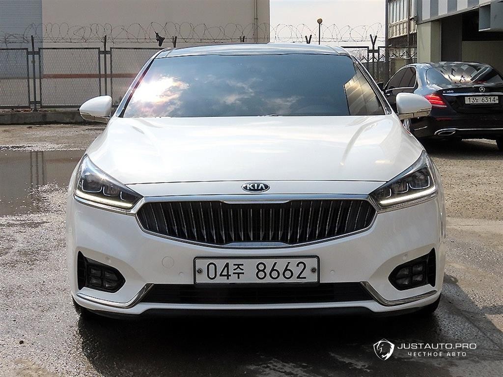 Автомобиль Kia K7