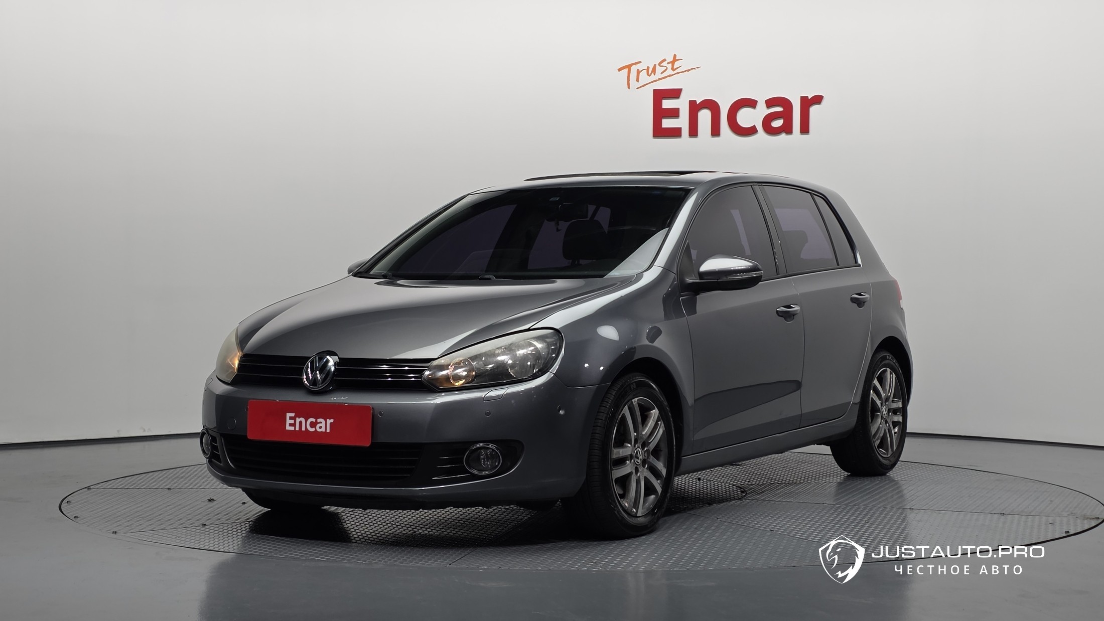 Автомобиль Volkswagen Golf