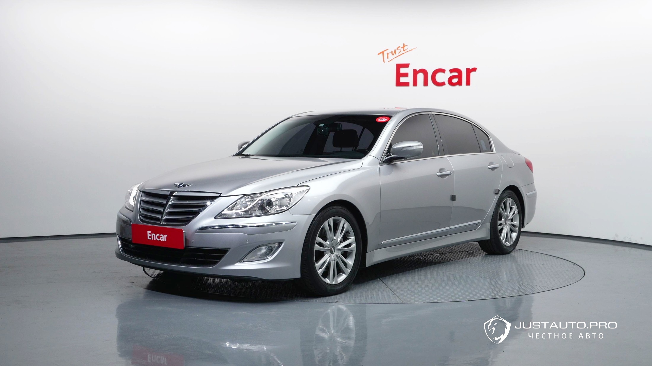 Автомобиль Hyundai Genesis