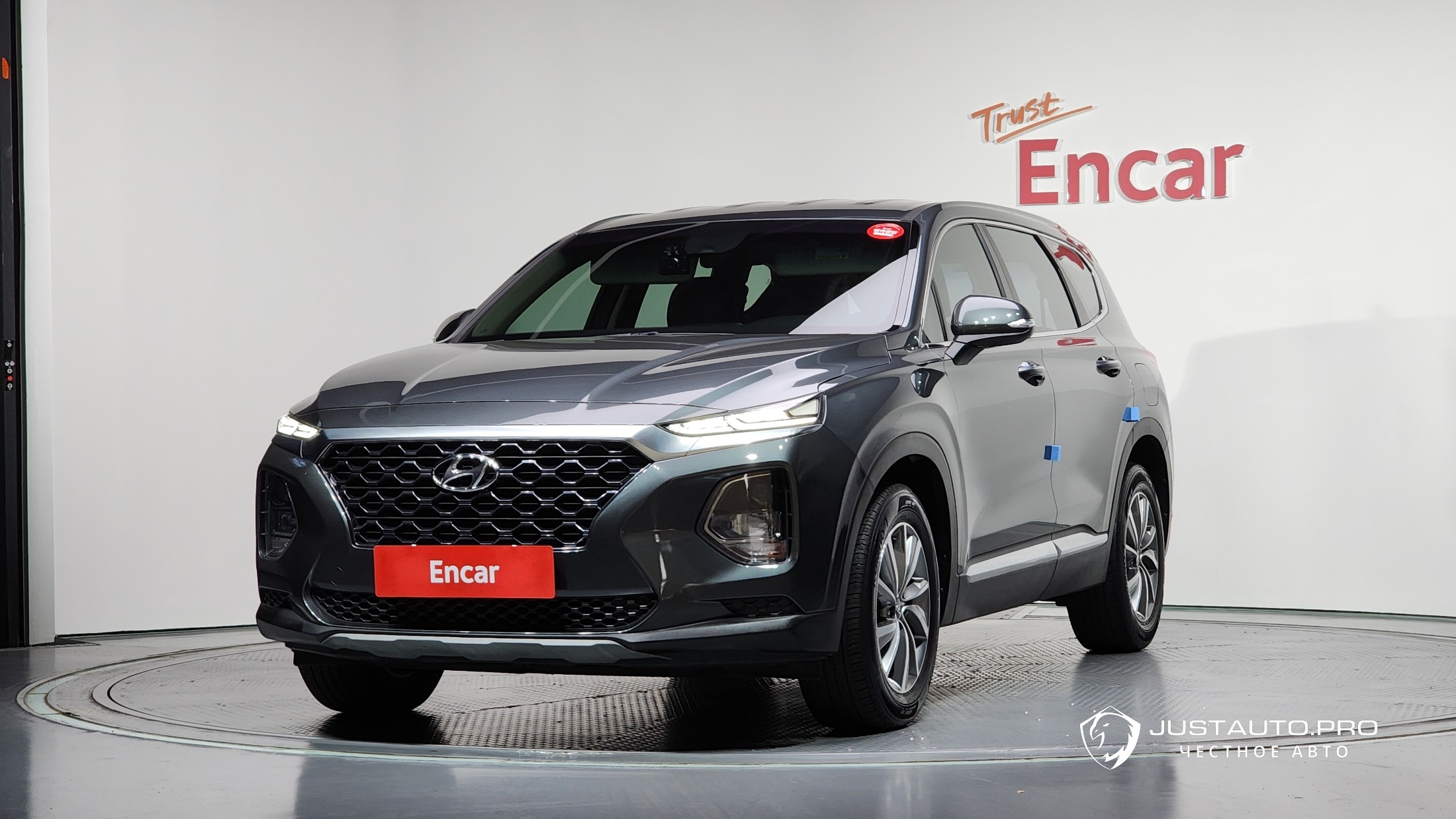 Автомобиль Hyundai Santafe