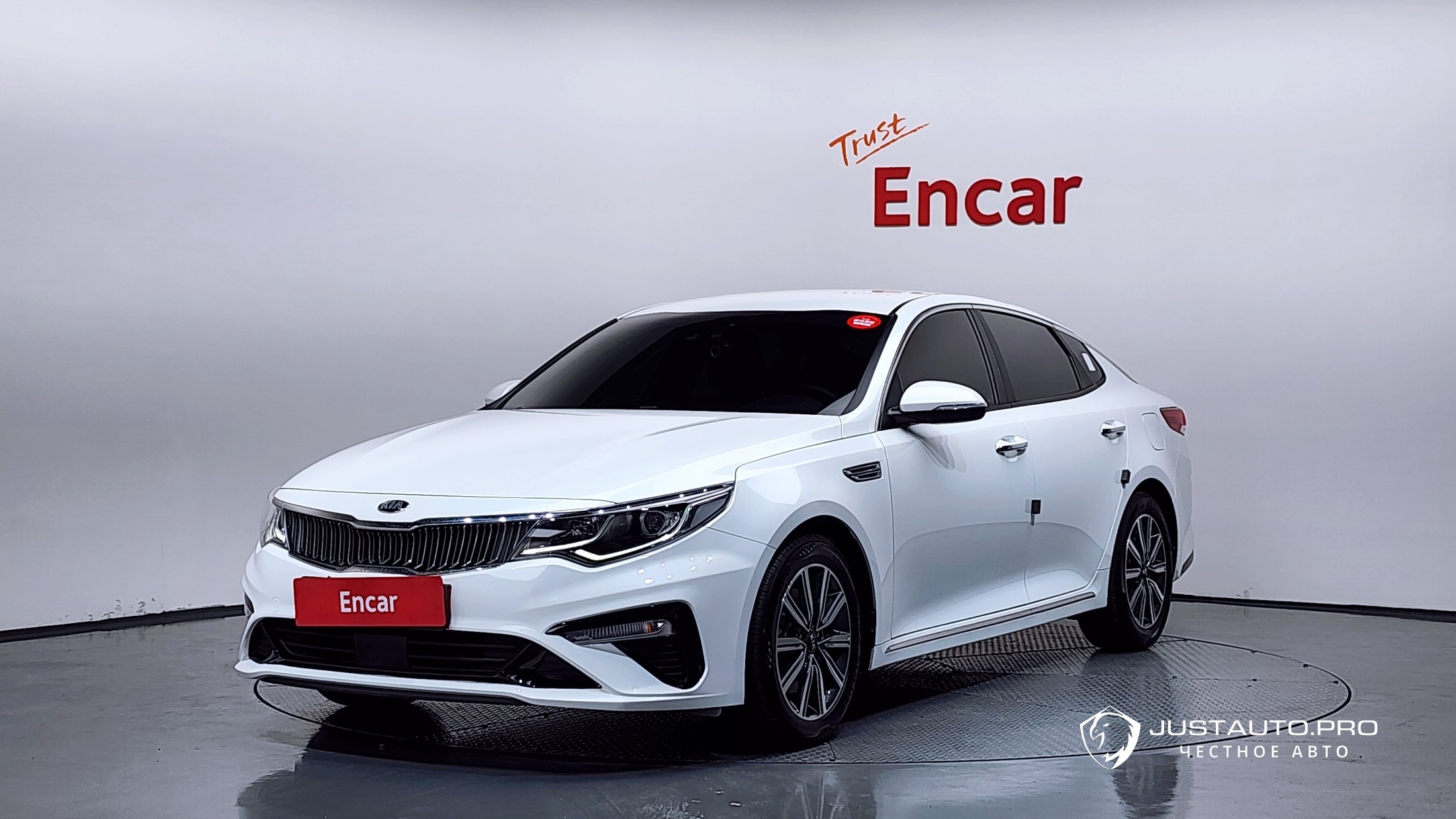 Автомобиль Kia K5