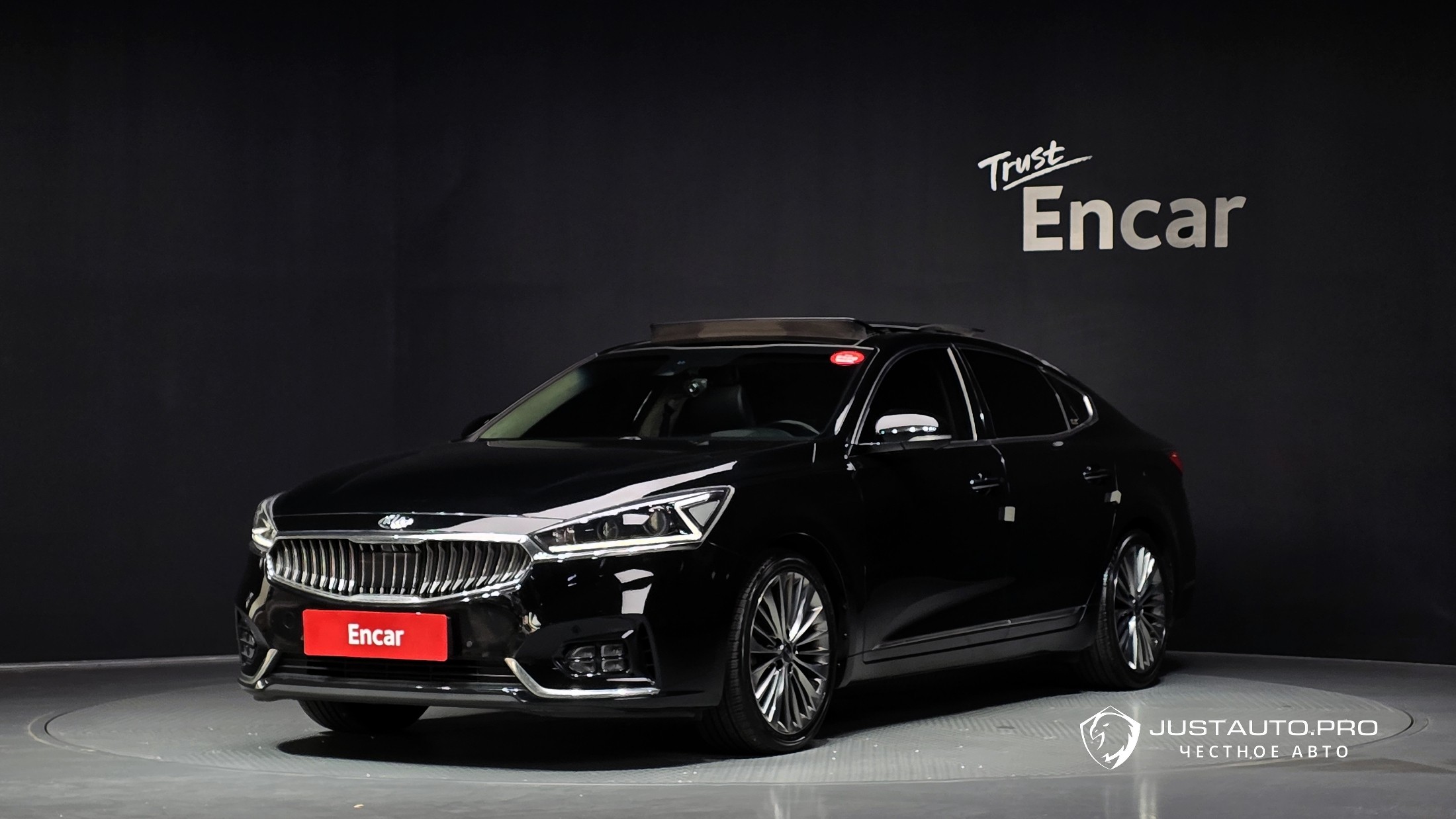 Автомобиль Kia K7