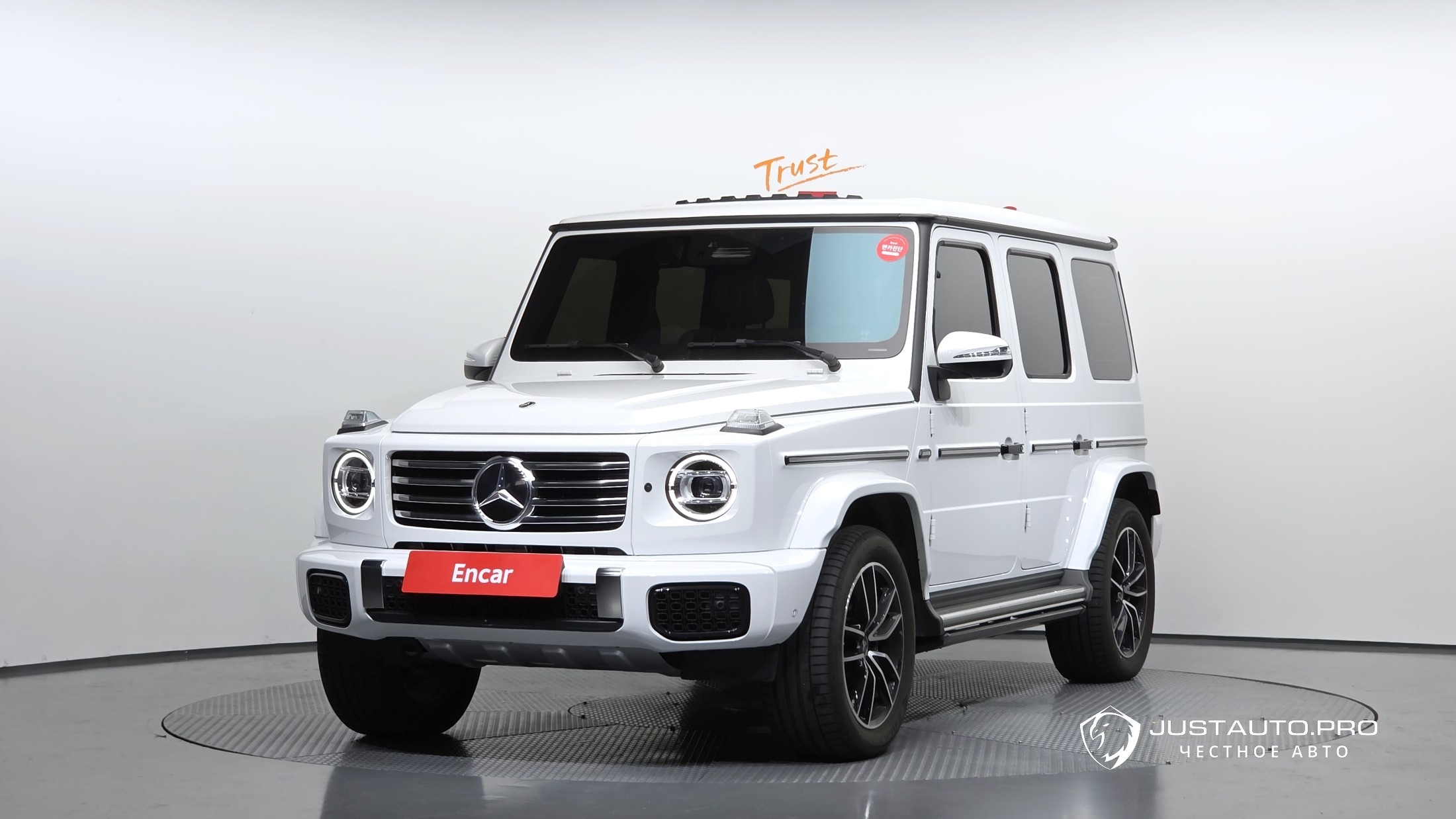 Автомобиль Mercedes-Benz G-Class