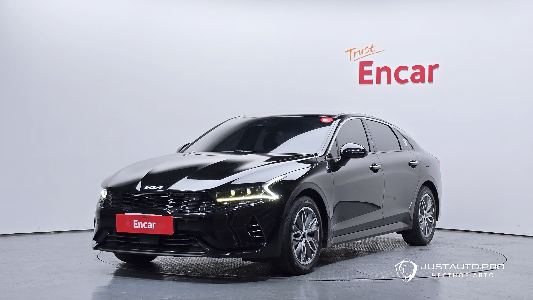 Автомобиль Kia K5