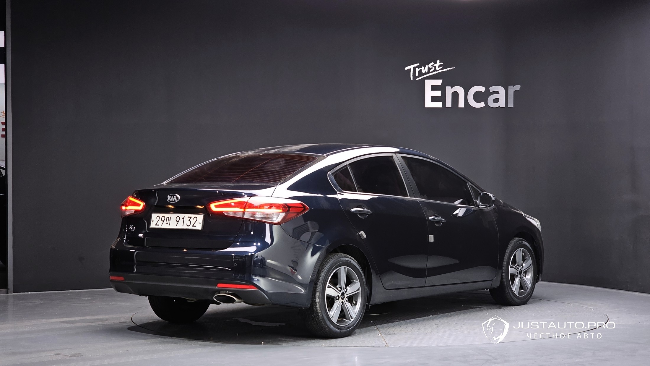Автомобиль Kia K3