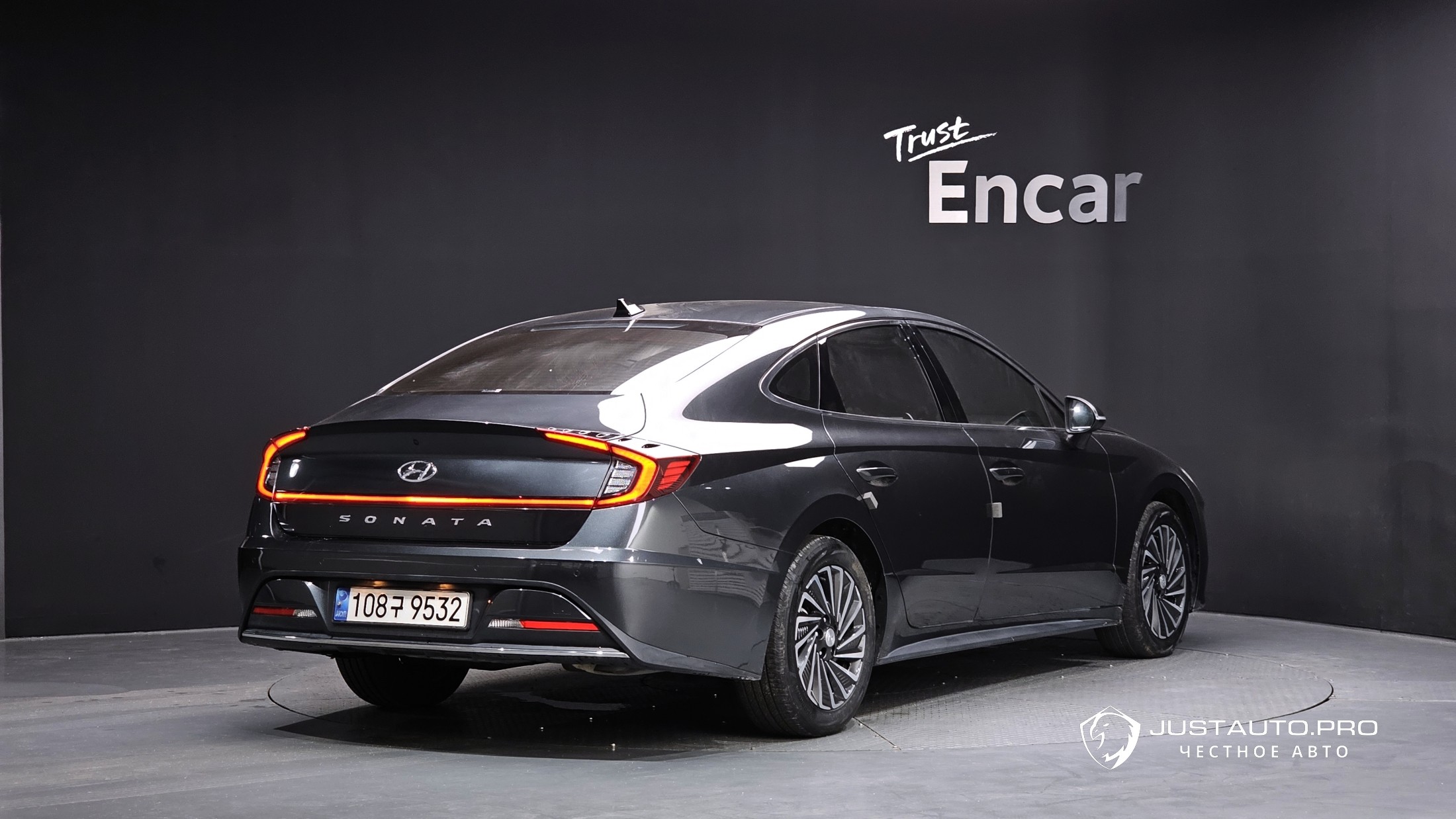 Автомобиль Hyundai Sonata