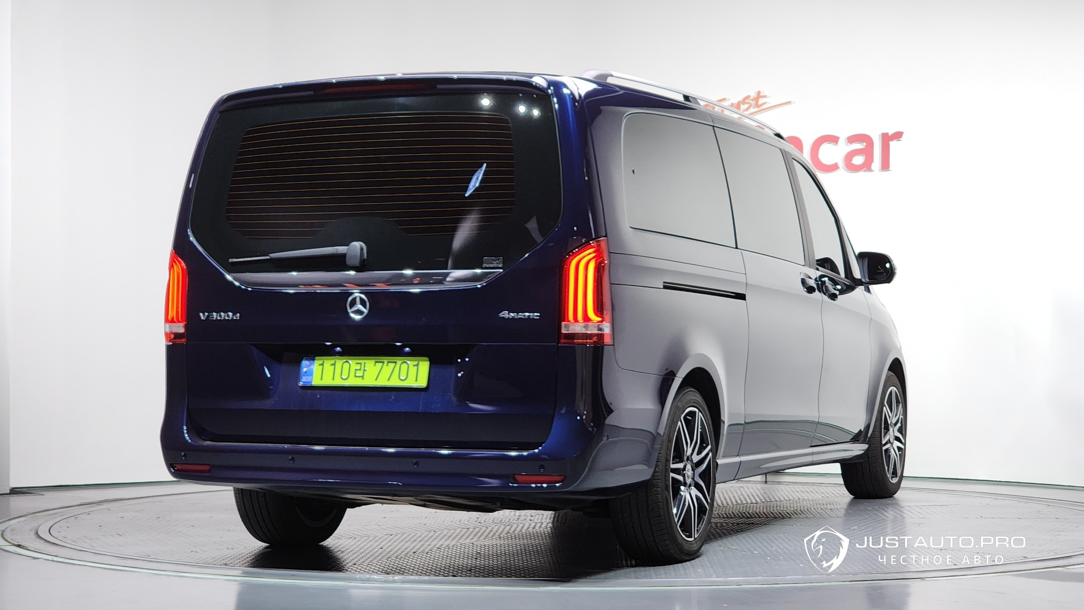 Автомобиль Mercedes-Benz V-Class