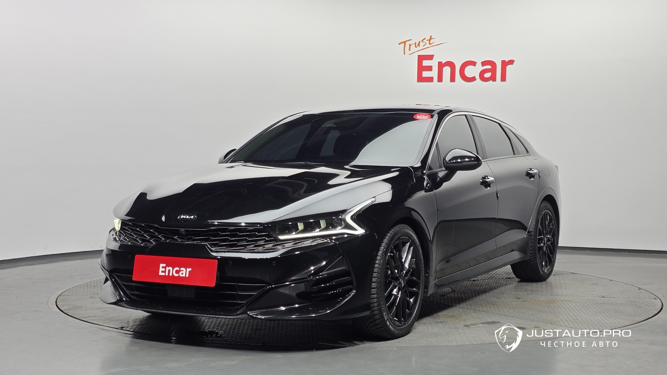 Автомобиль Kia K5