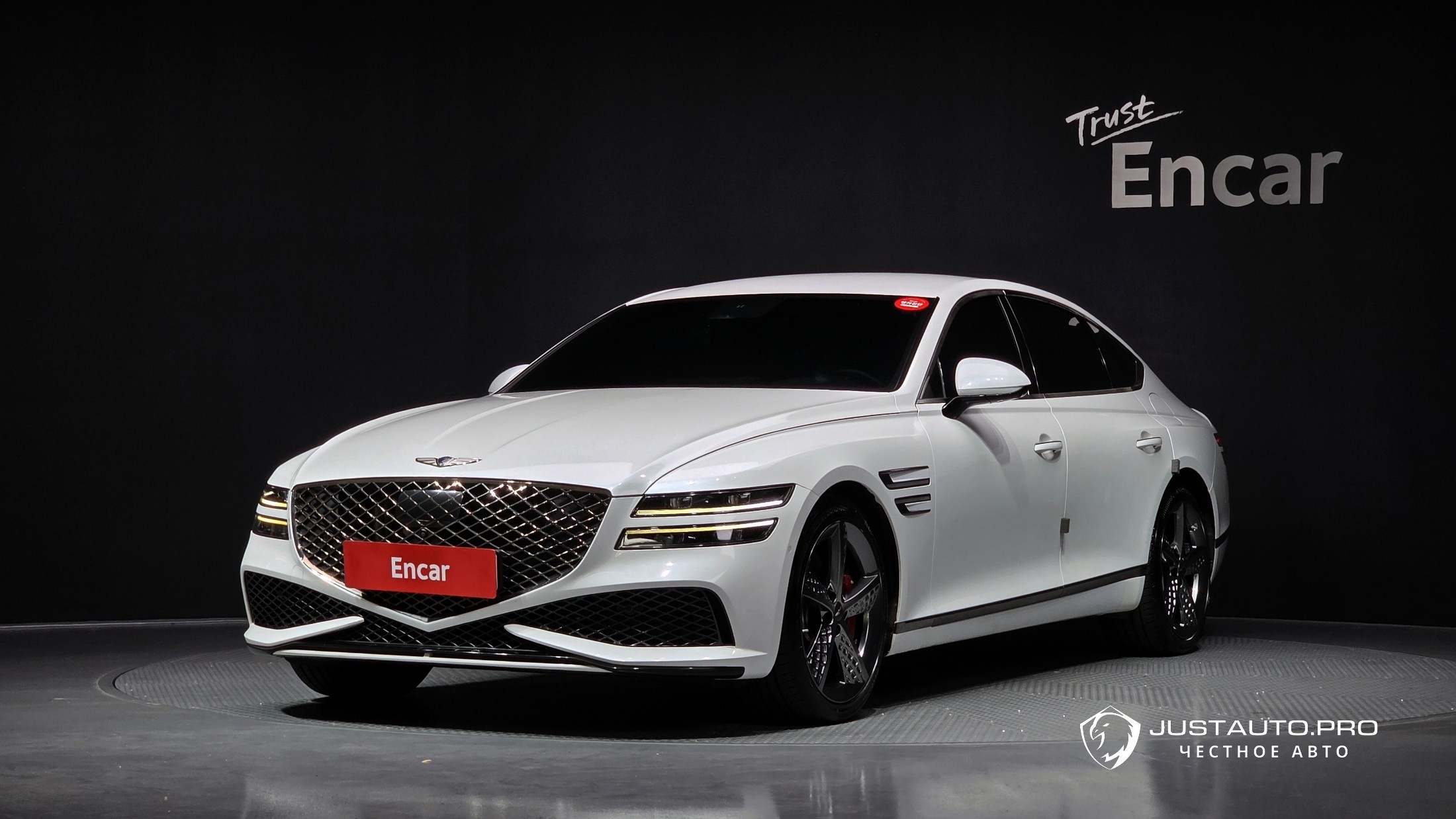 Автомобиль Genesis G80