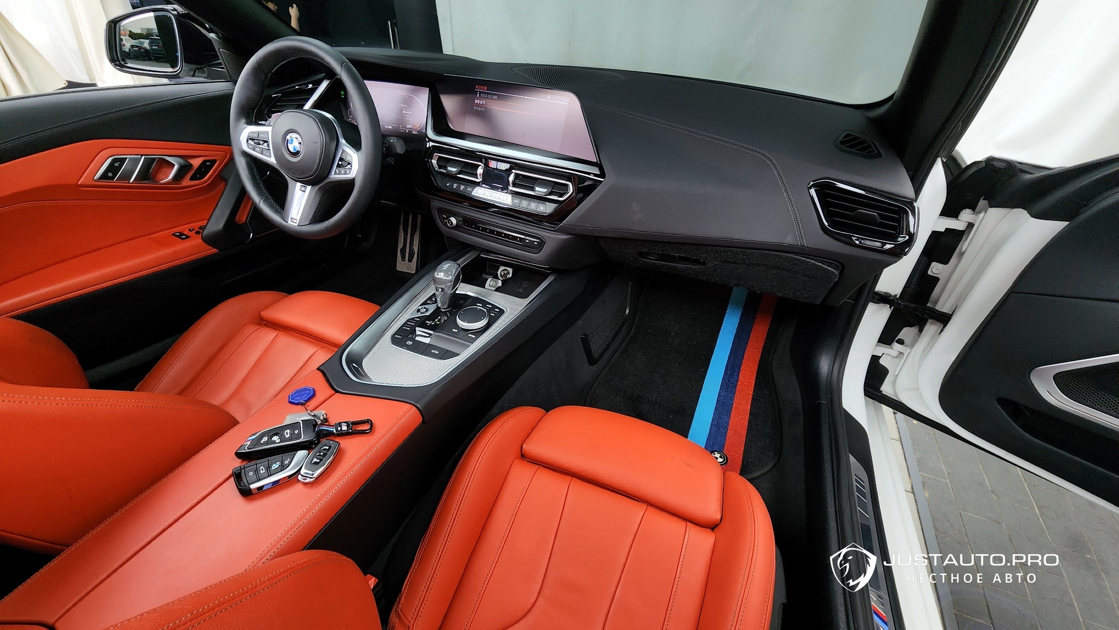 Автомобиль BMW Z4