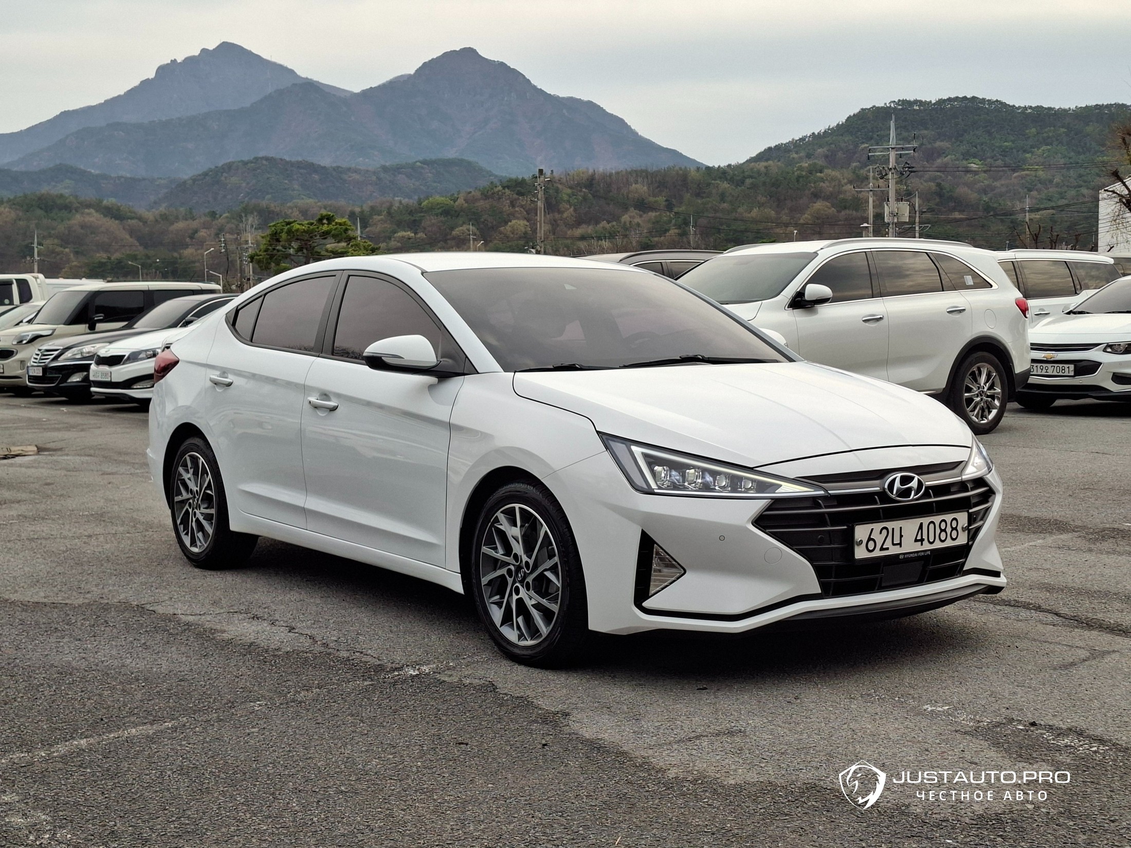 Автомобиль Hyundai AVANTE