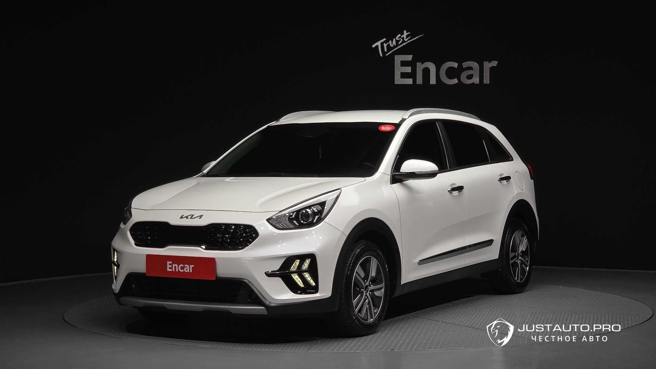 Автомобиль Kia Niro