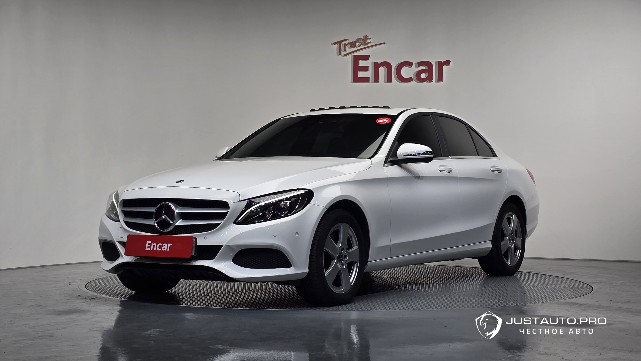 Автомобиль Mercedes-Benz C-Class