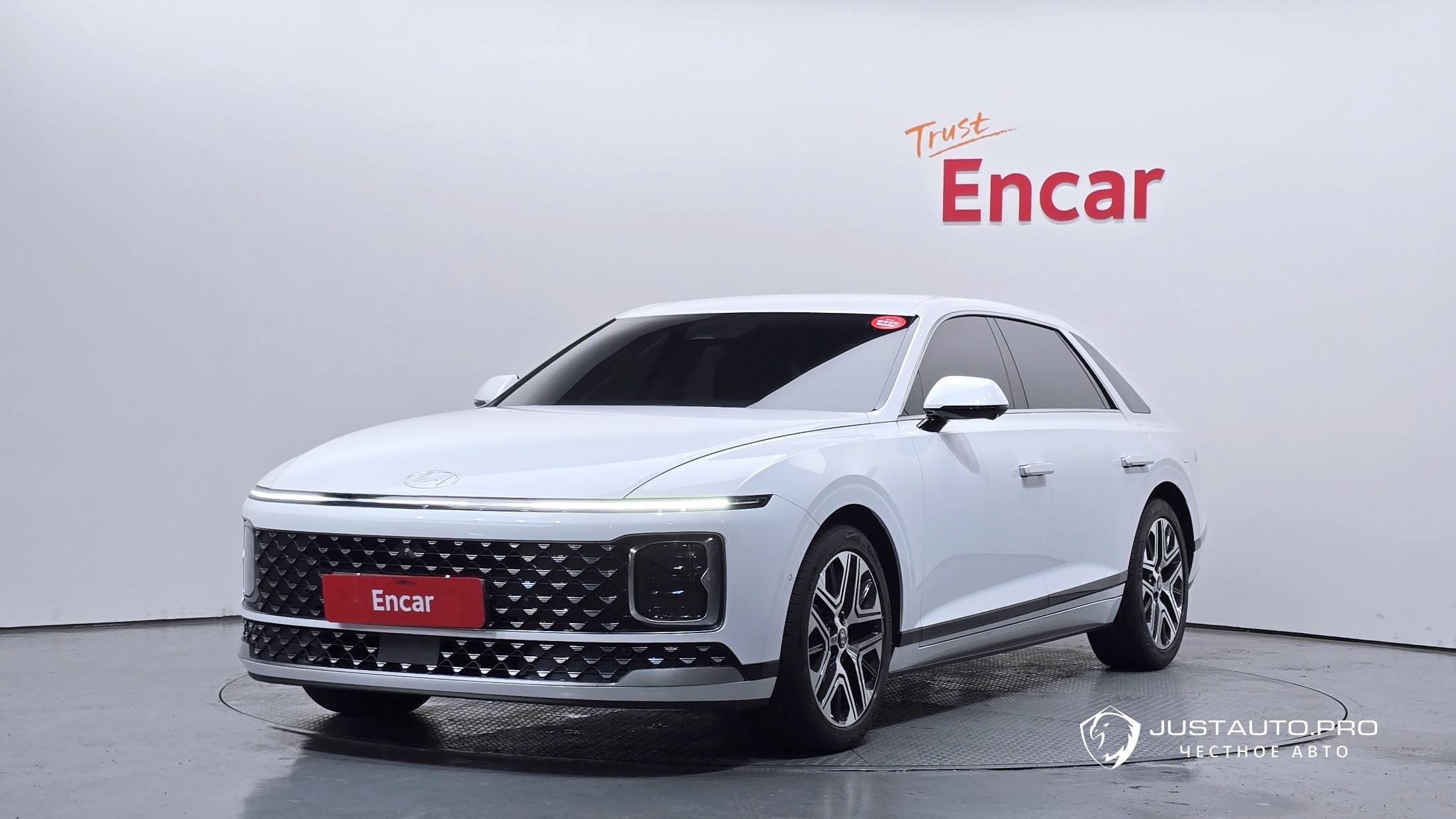 Автомобиль Hyundai Grandeur