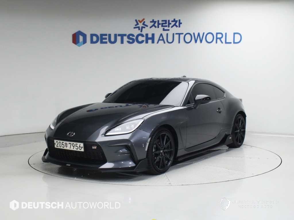 Автомобиль Toyota 86
