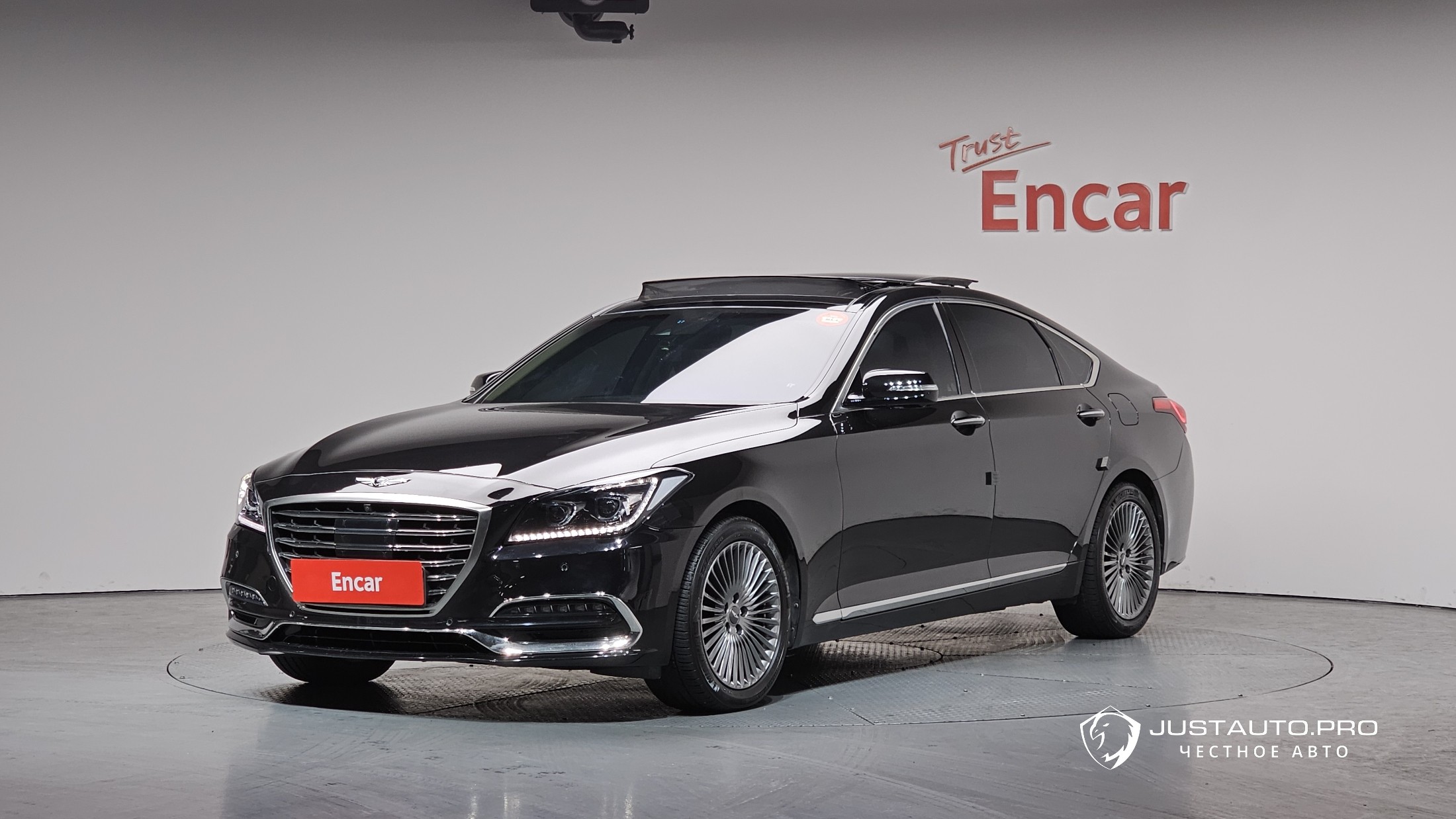 Автомобиль Genesis G80