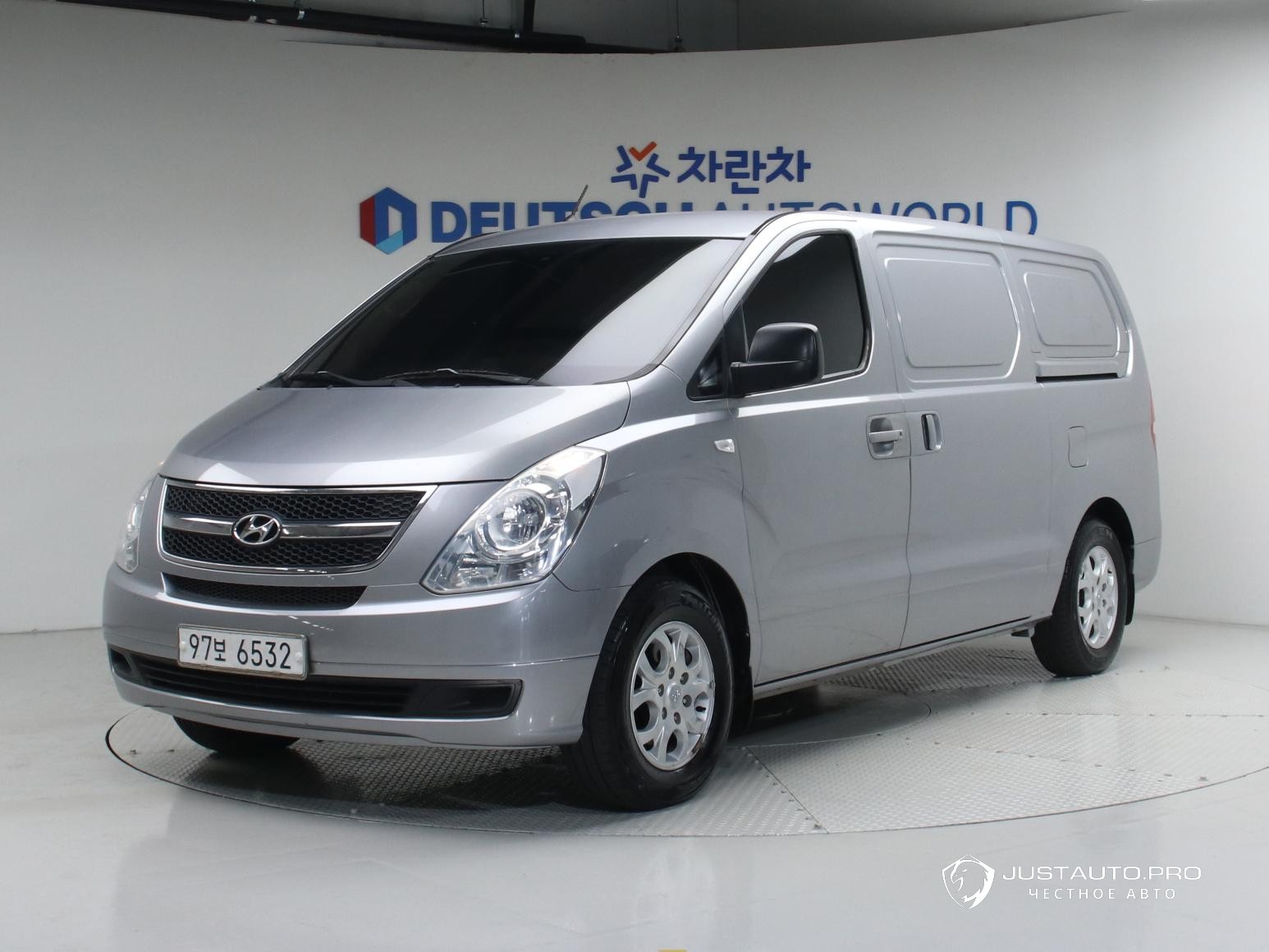 Автомобиль Hyundai Starex