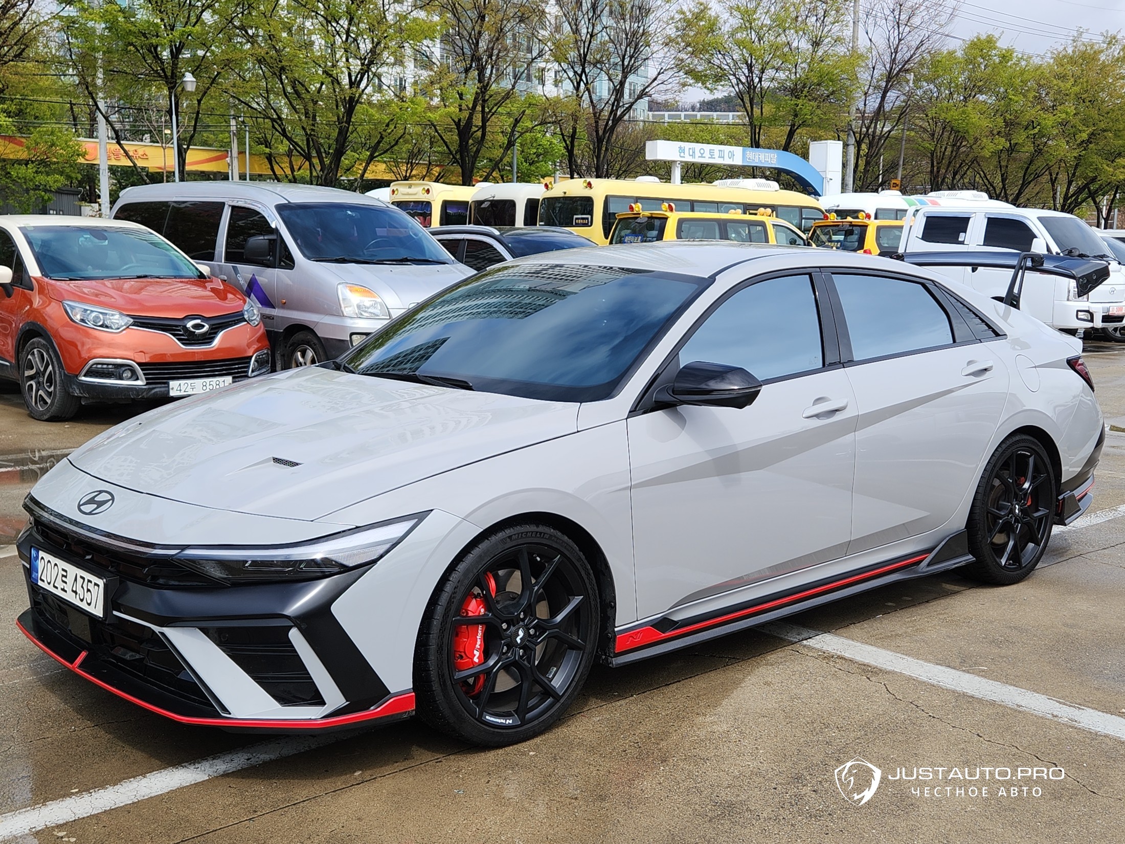 Автомобиль Hyundai AVANTE