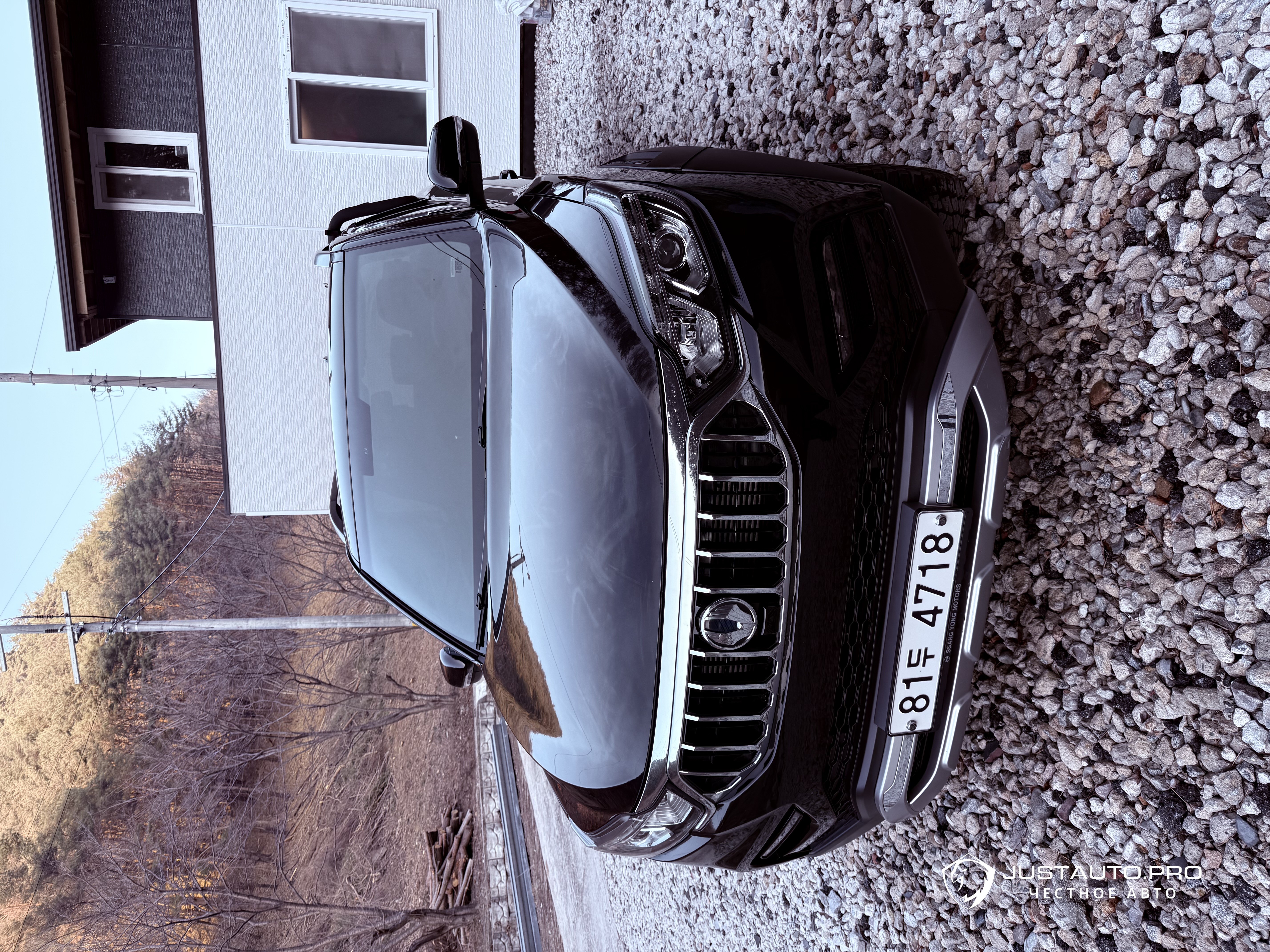 Автомобиль KG_Mobility_Ssangyong Rexton