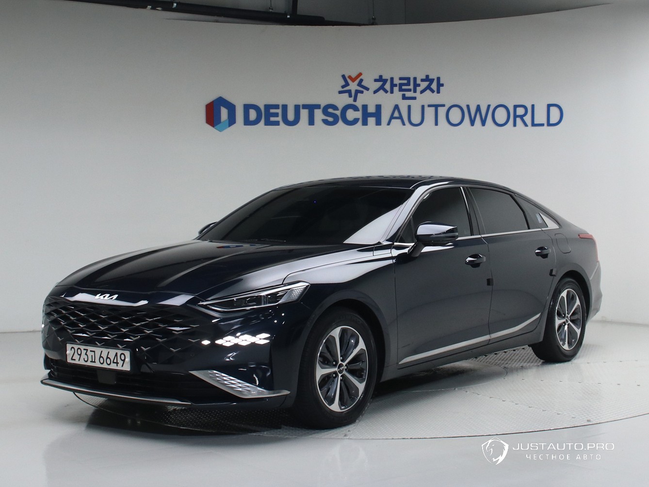 Автомобиль Kia K8