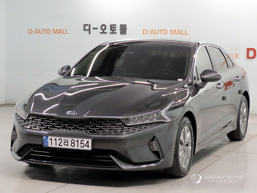 Автомобиль Kia K5