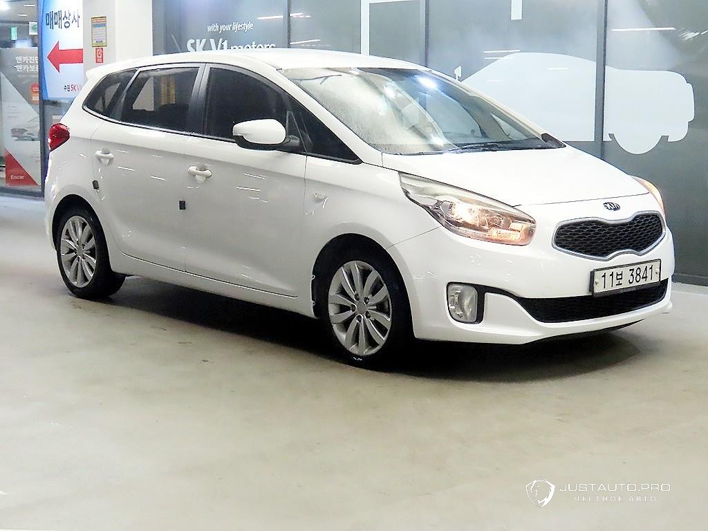 Автомобиль Kia Carens