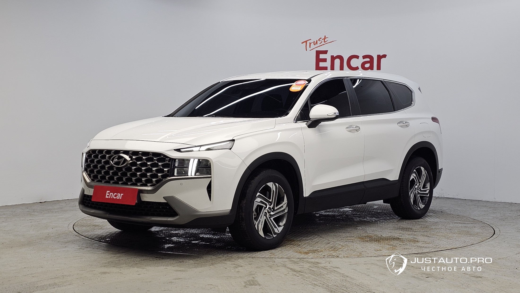 Автомобиль Hyundai Santafe